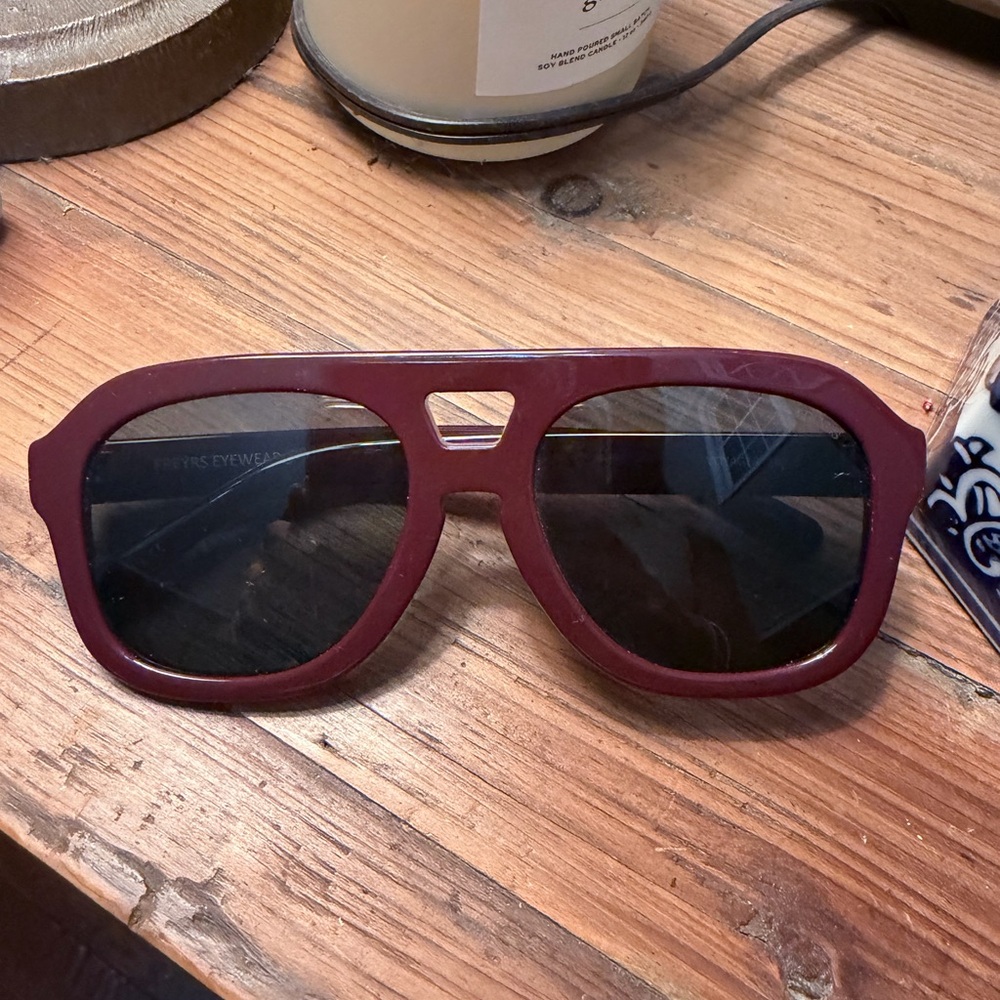 Women’s Maroon Oversized Aviator Sunglasses